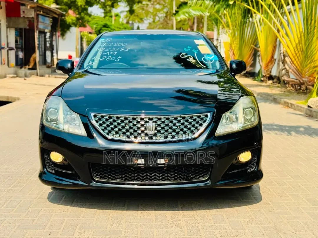 Toyota Crown 2008 Black