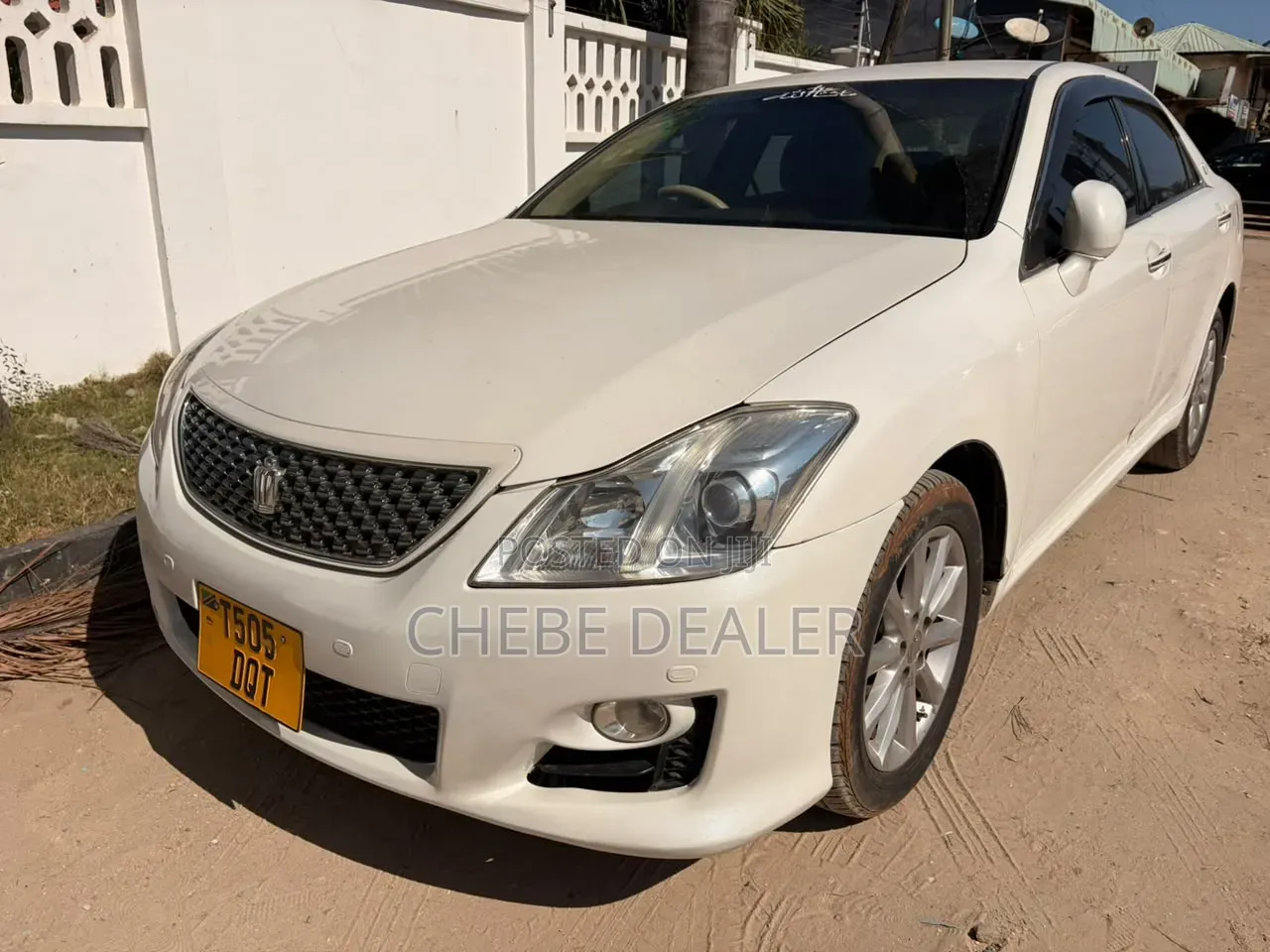 Toyota Crown 2009 White