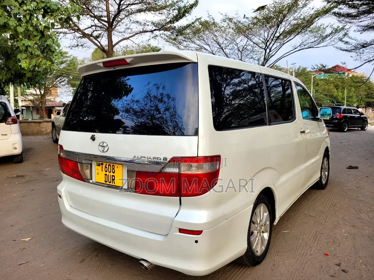 Toyota Alphard 2004 Pearl