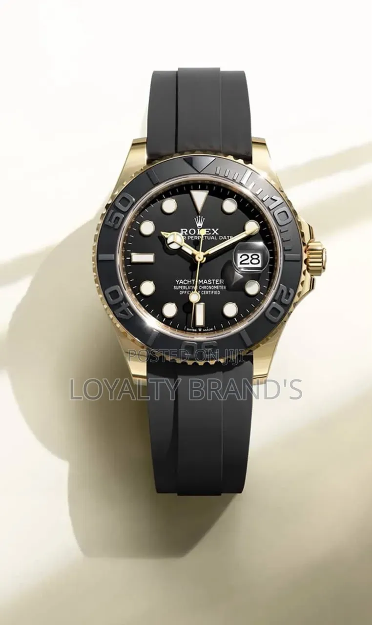 Rolex 
Yacht Master
English Gold
Mechanical
 