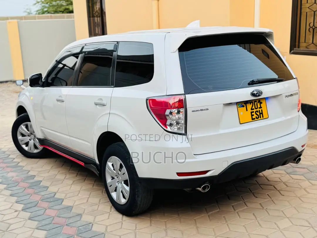Subaru Forester 2011 White