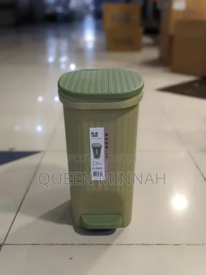 Hands Free Waste Bin/ Dustbin