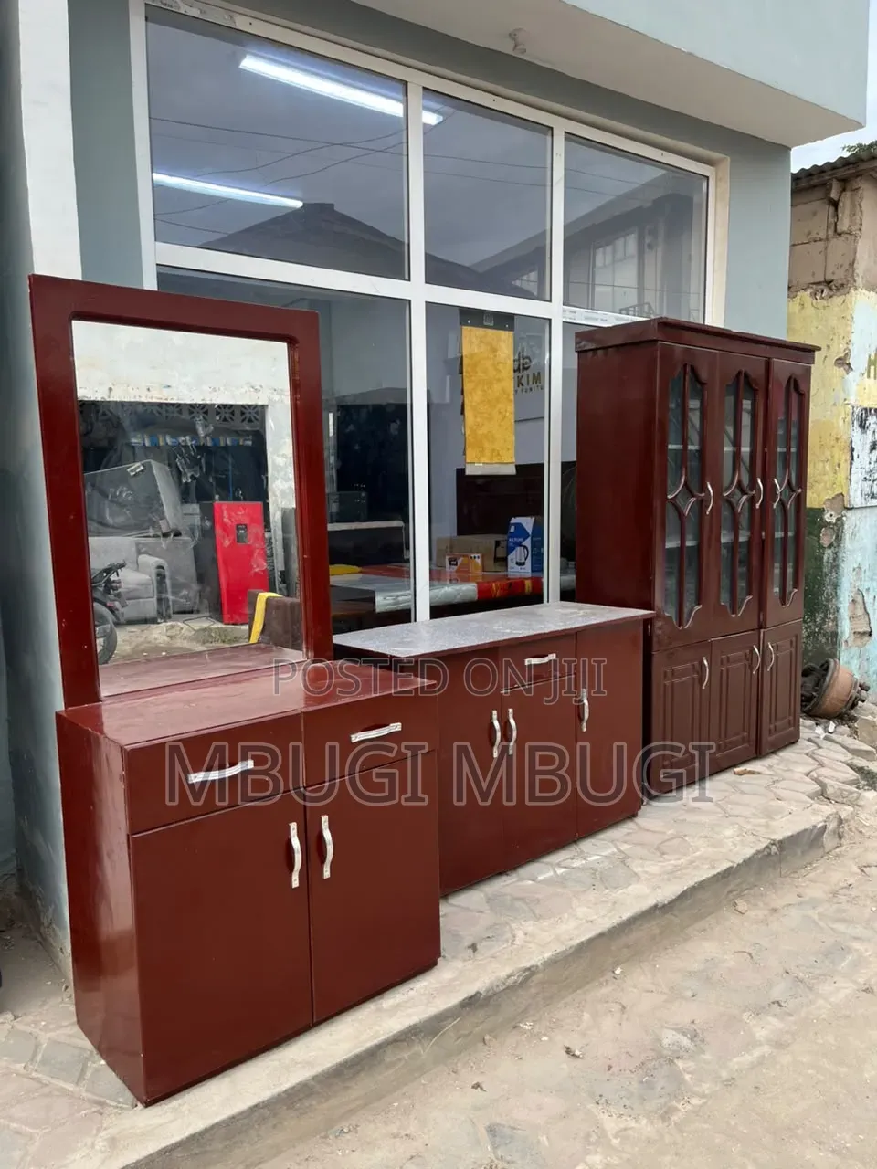 Kabati La Vyombo Mlango3