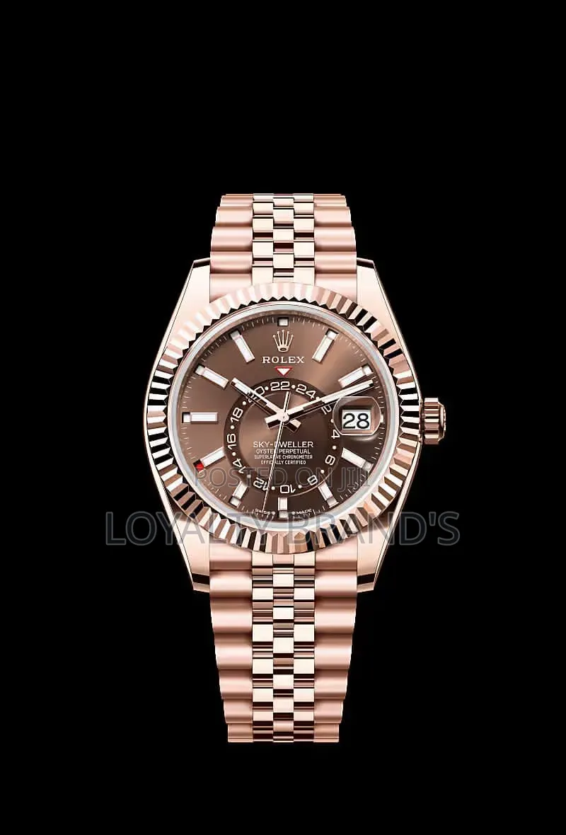 Rolex 
Sky-Dwellerr
Rose Gold
Mechanical