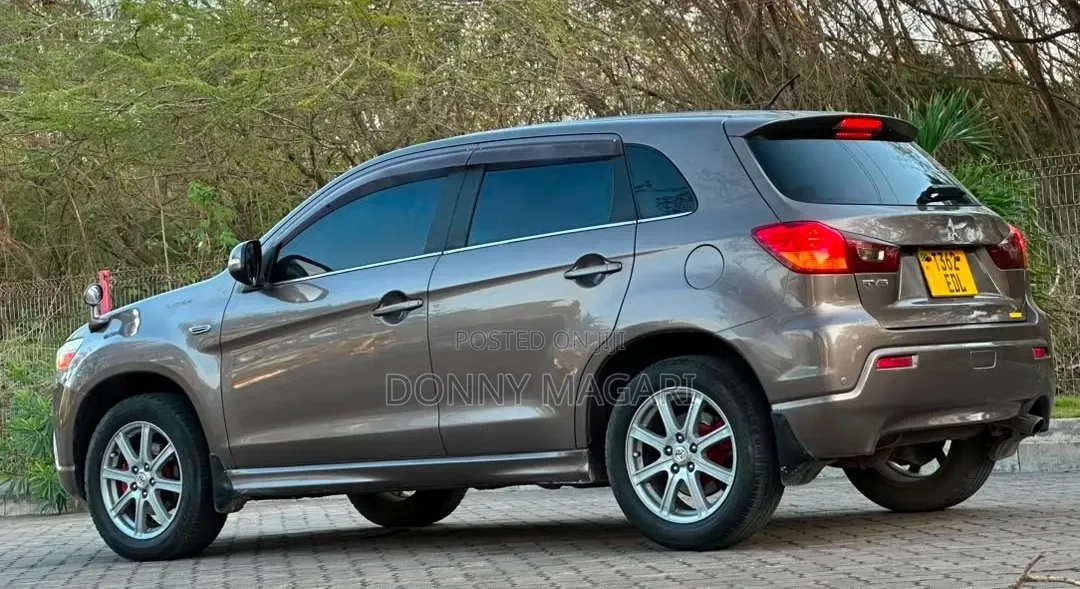 Mitsubishi RVR 2010 Gray