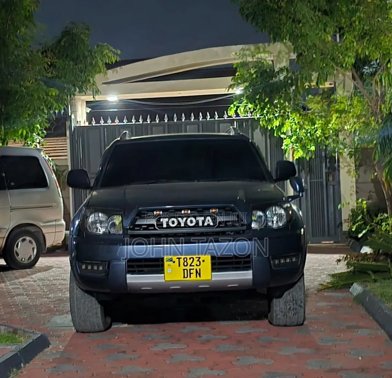 Toyota Hilux Surf 2003 Blue