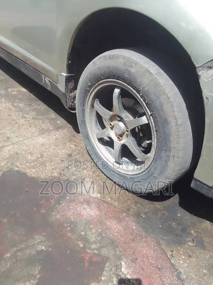 Nissan Tiida 2005 Silver