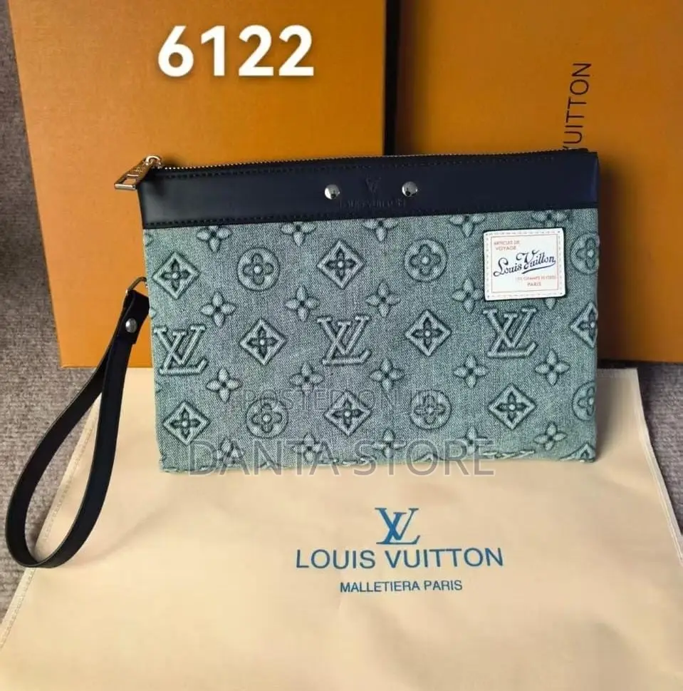 Louis Vuitton Simple Unisex Wallets
