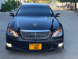 Toyota Crown Royale 2005 Black
