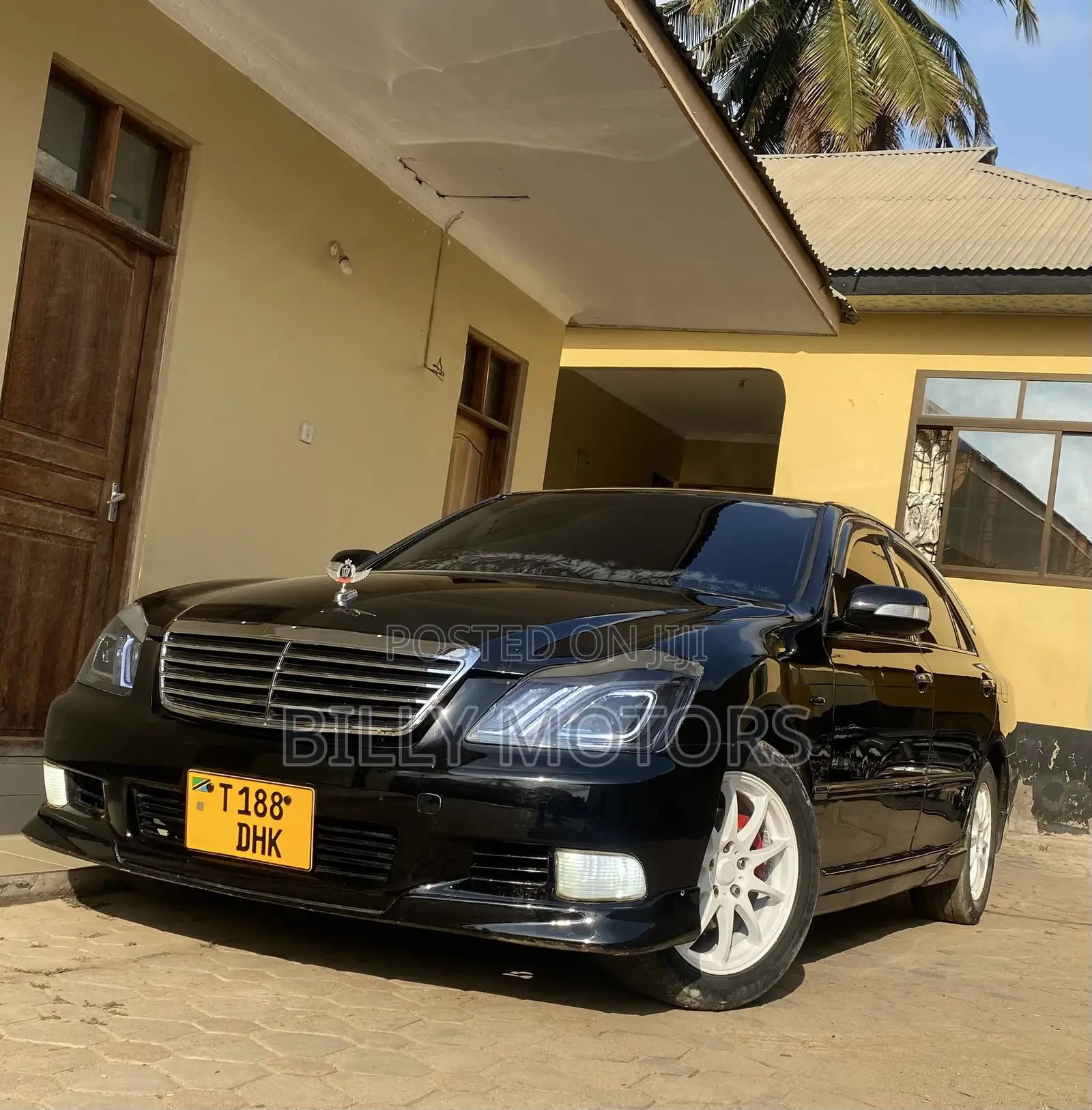 Toyota Crown Royale 2005 Black