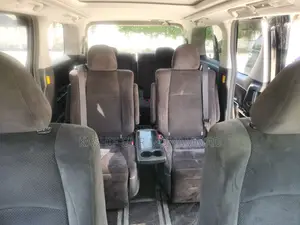 Toyota Vellfire V 2.4 FWD 7-Seater 2011 Black