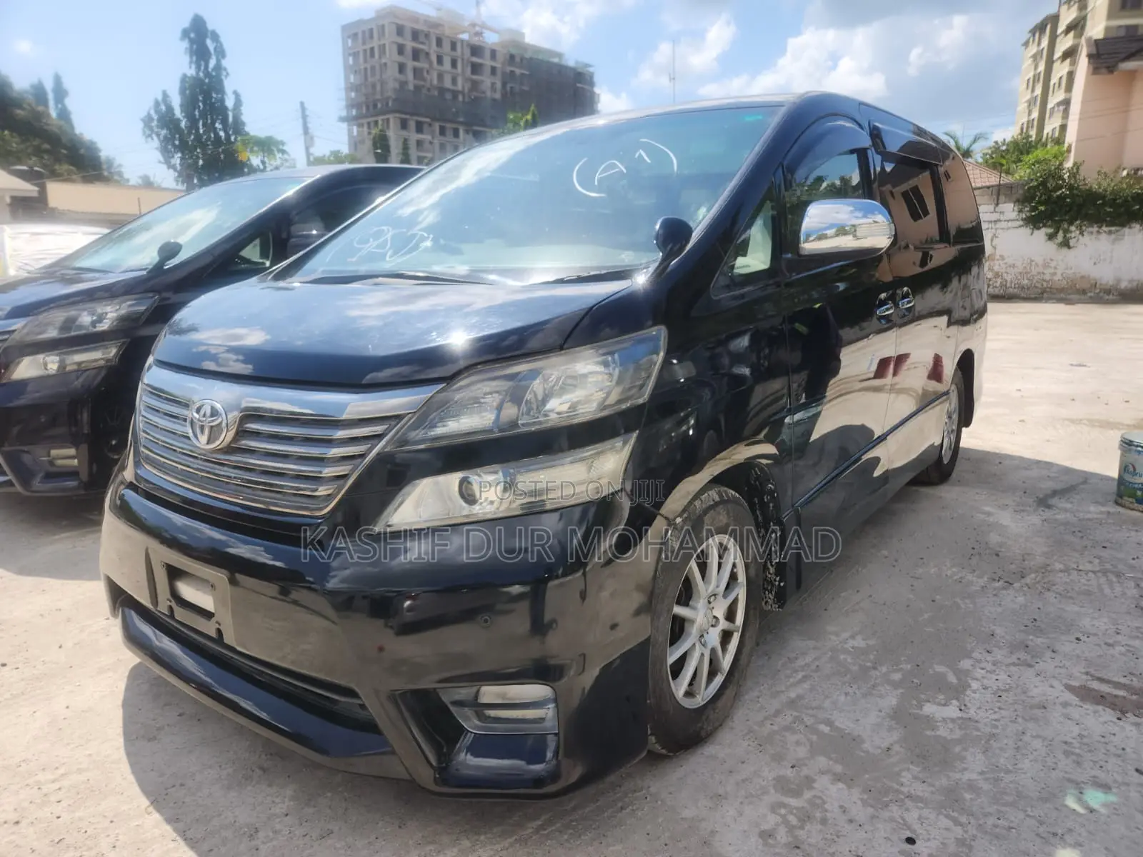 Toyota Vellfire V 2.4 FWD 7-Seater 2011 Black