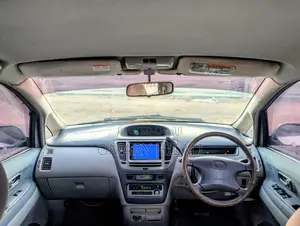 Toyota Nadia 2002 White