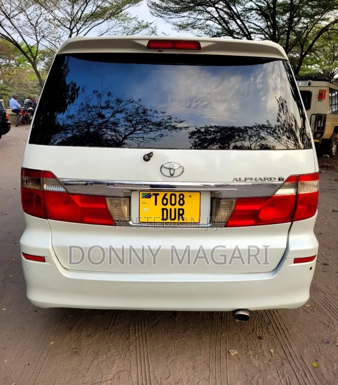 Toyota Alphard 2005 White