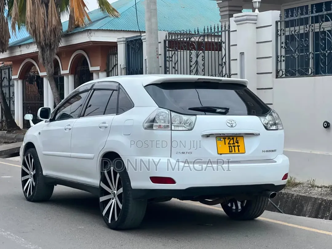 Toyota Harrier 2007 White