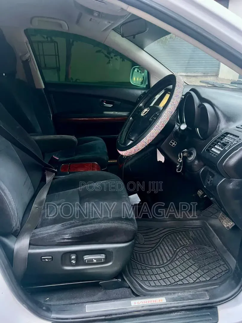 Toyota Harrier 2007 White
