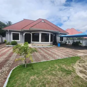 3bdrm House in Magole, Kitunda for sale
