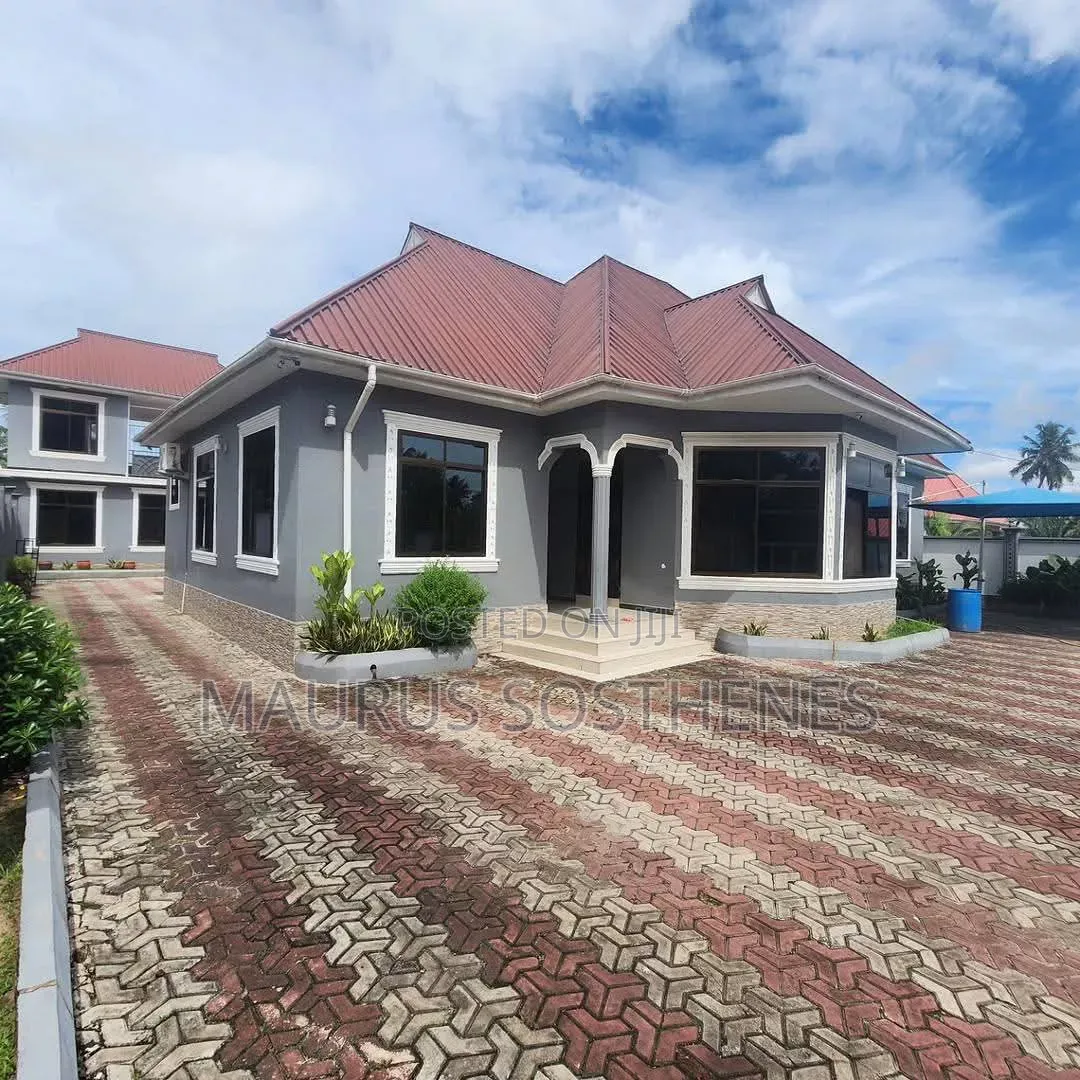 3bdrm House in Magole, Kitunda for sale