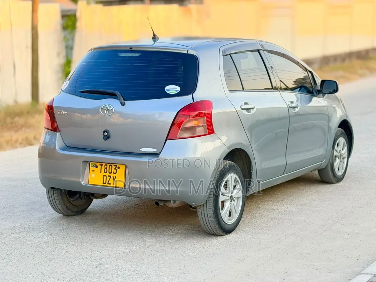 Toyota Vitz 2007 Gray