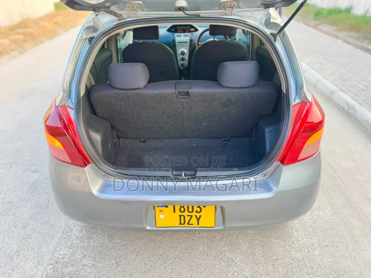 Toyota Vitz 2007 Gray
