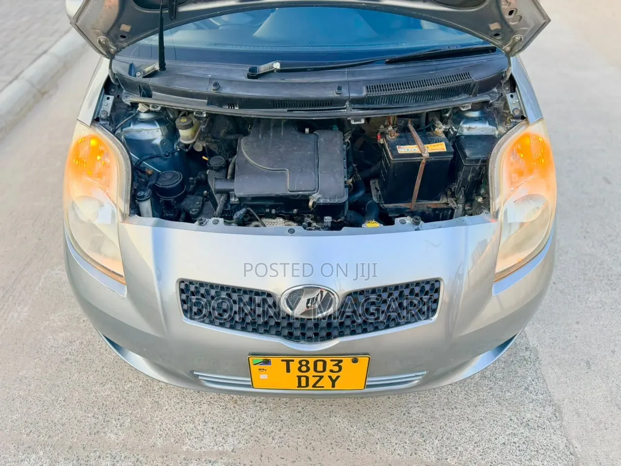 Toyota Vitz 2007 Gray