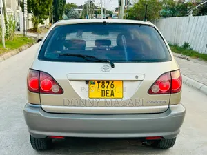 Toyota Harrier 2003 Silver