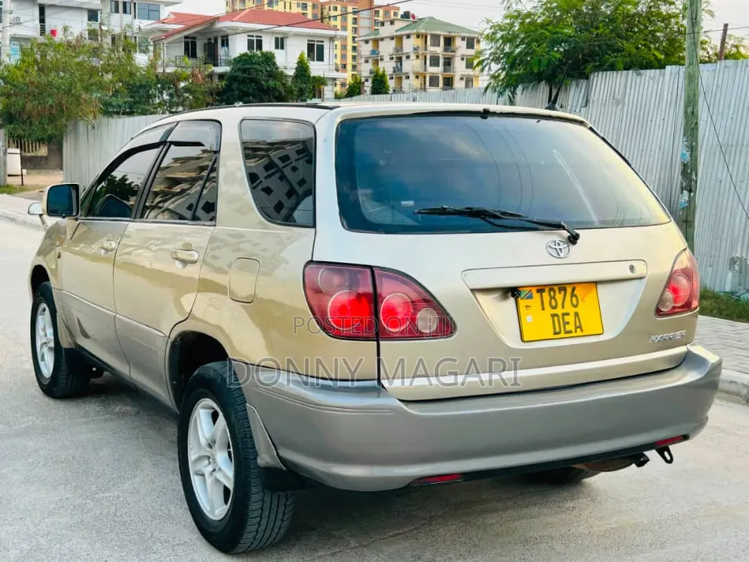 Toyota Harrier 2003 Silver