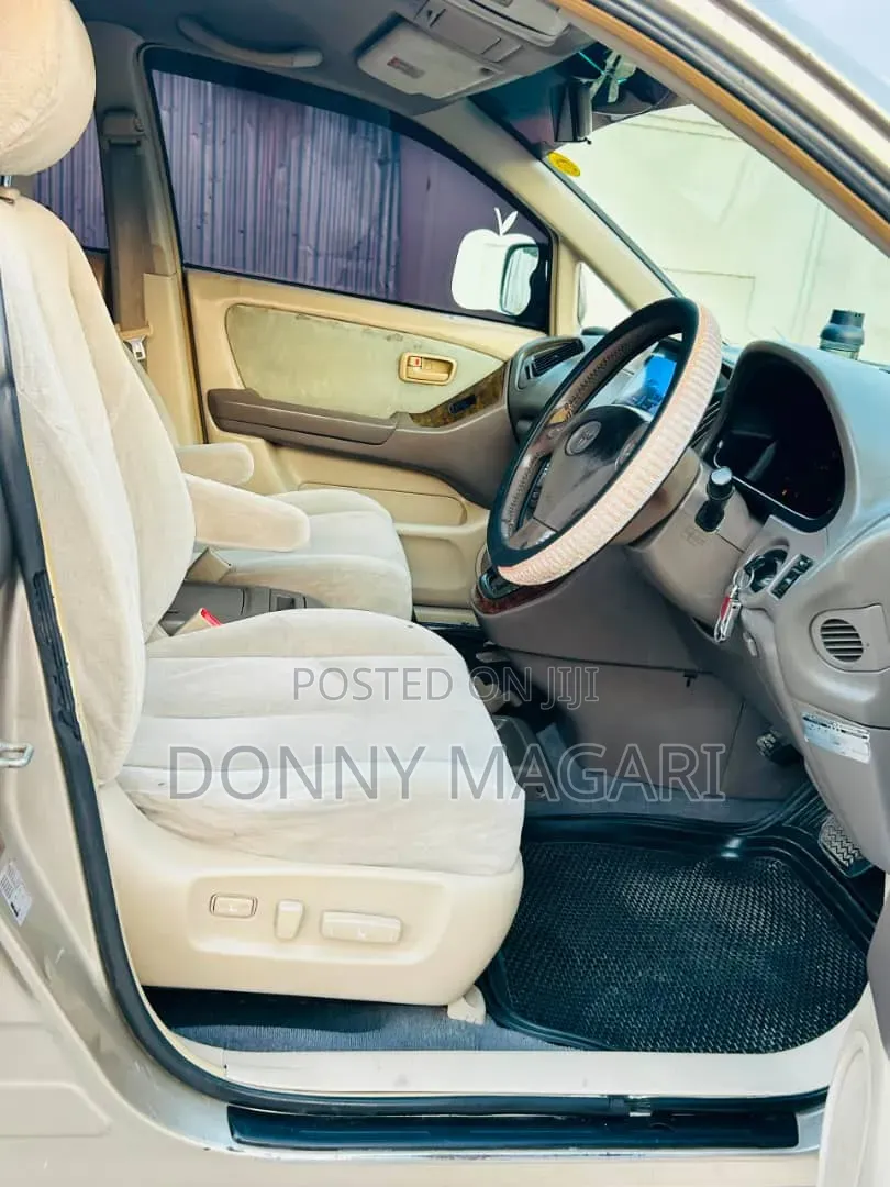 Toyota Harrier 2003 Silver