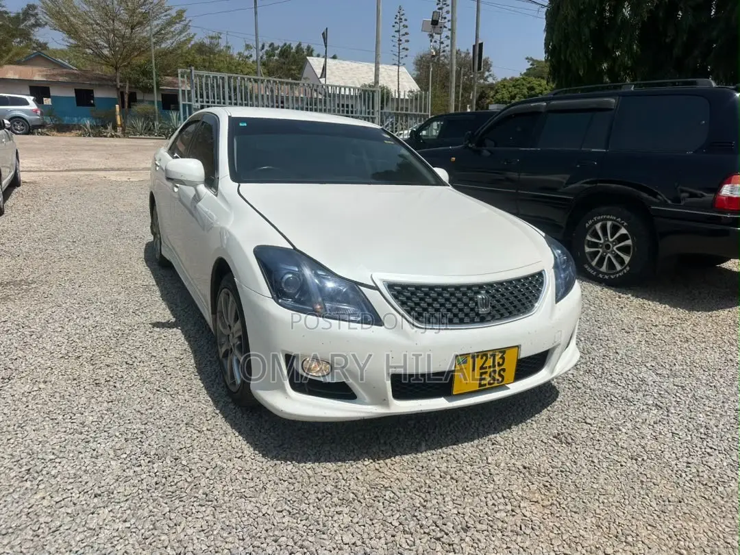 Toyota Crown 2009 Pearl