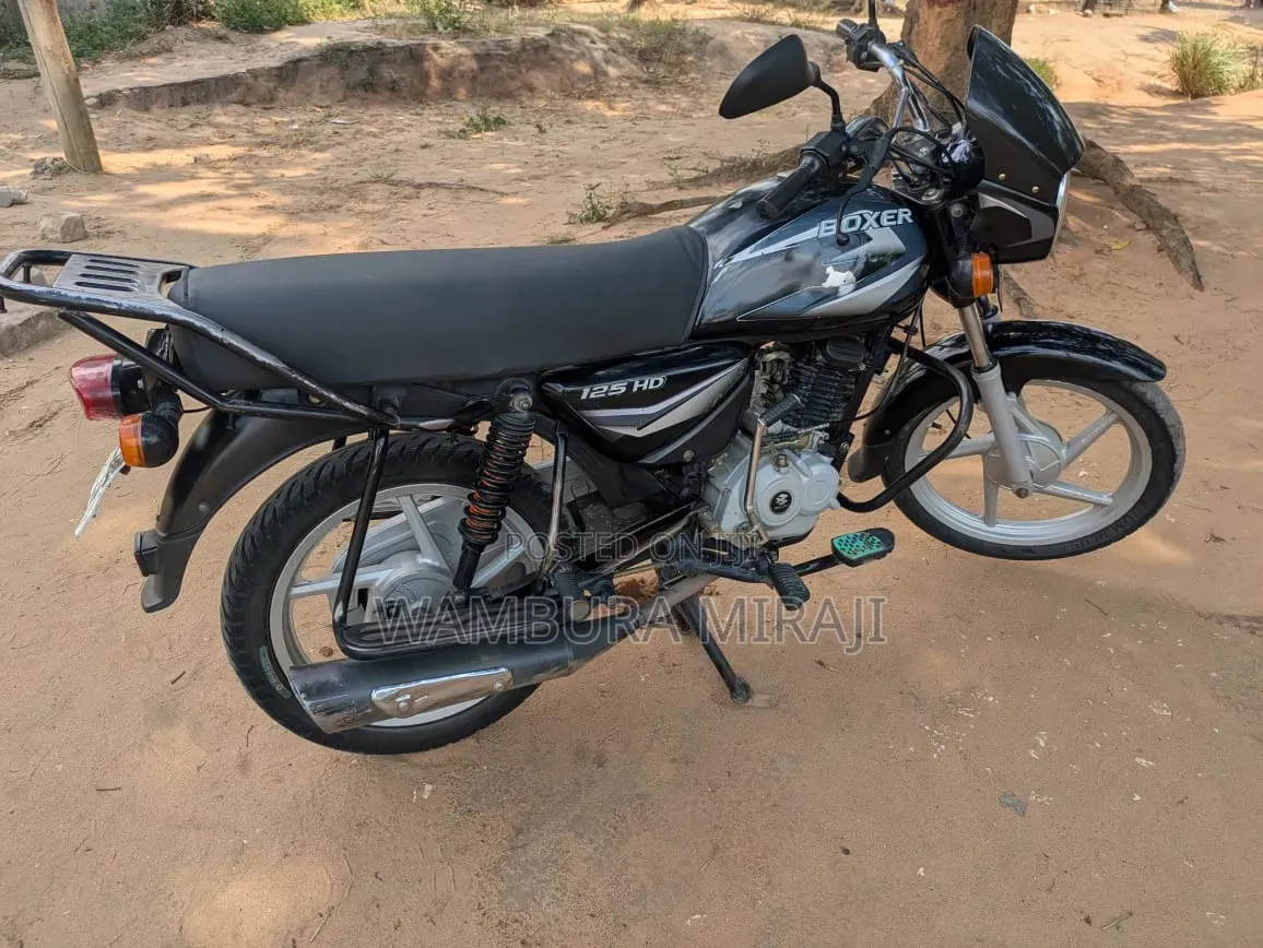 Bajaj Boxer 125 2025 Black