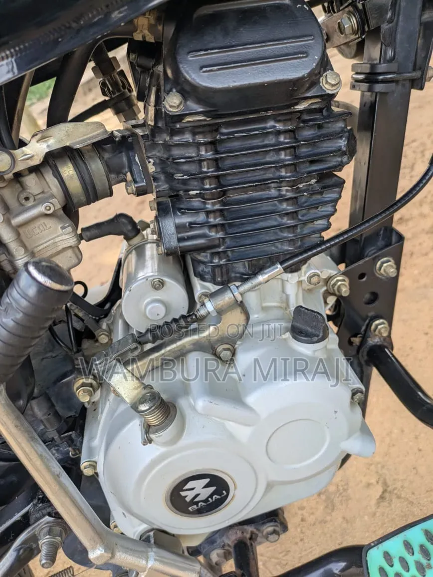 Bajaj Boxer 125 2025 Black