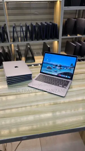 New Laptop Apple MacBook Air 2020 M1 8GB Apple M1 SSD 256GB