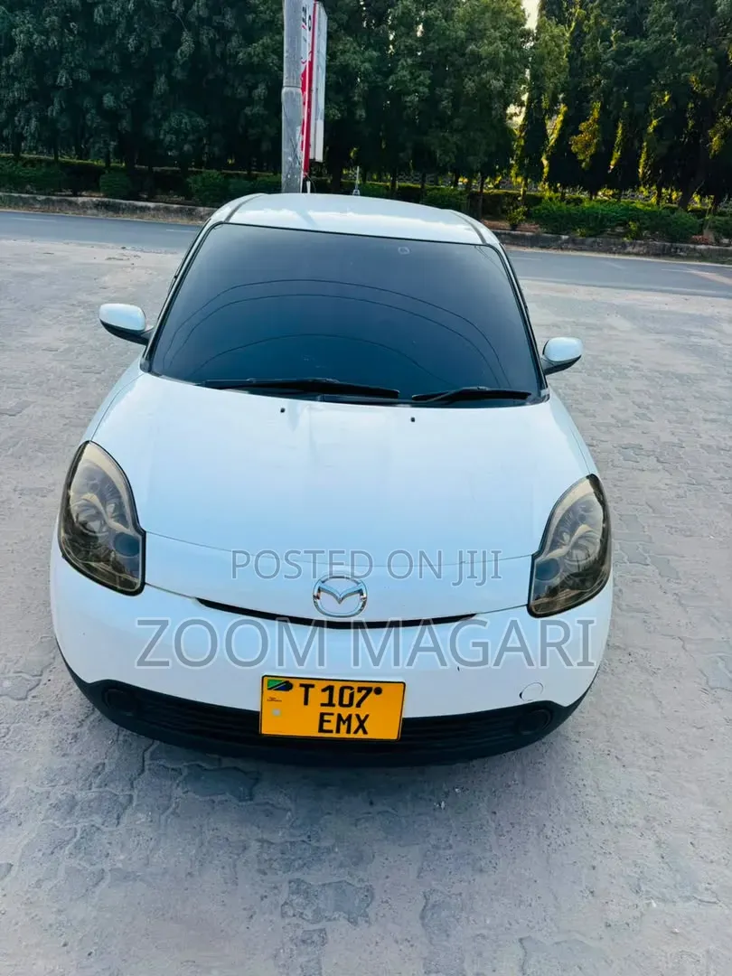 Mazda Verisa 2009 Pearl