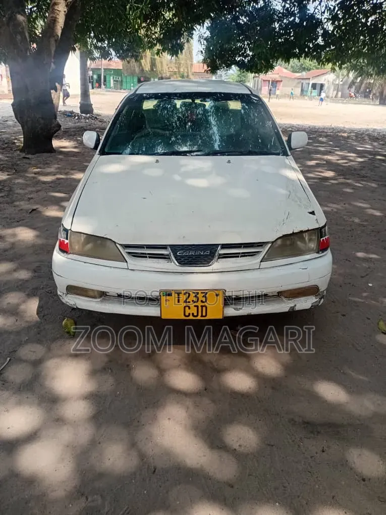 Toyota Carina 1999 White