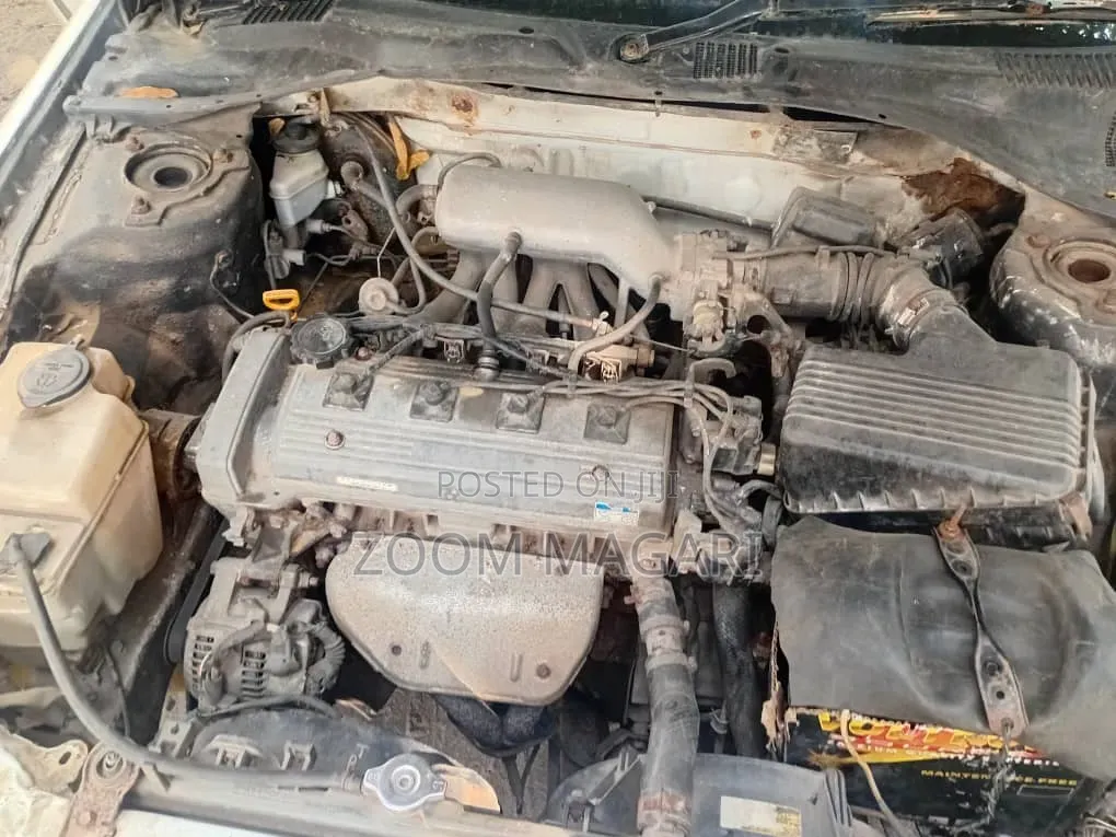 Toyota Carina 1999 White