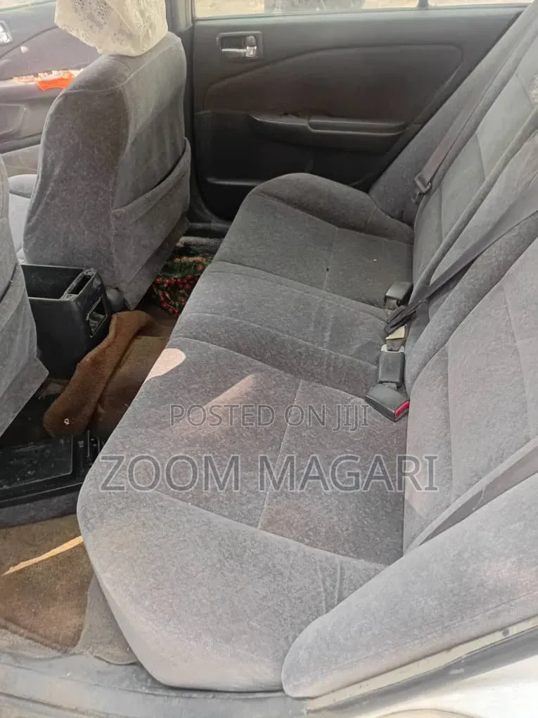 Toyota Carina 1999 White