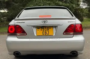 Toyota Crown 2006 Silver