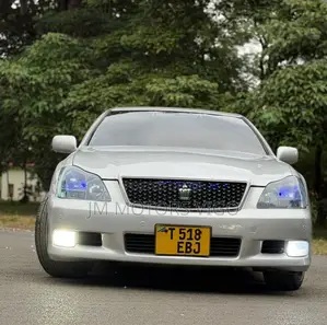 Toyota Crown 2006 Silver