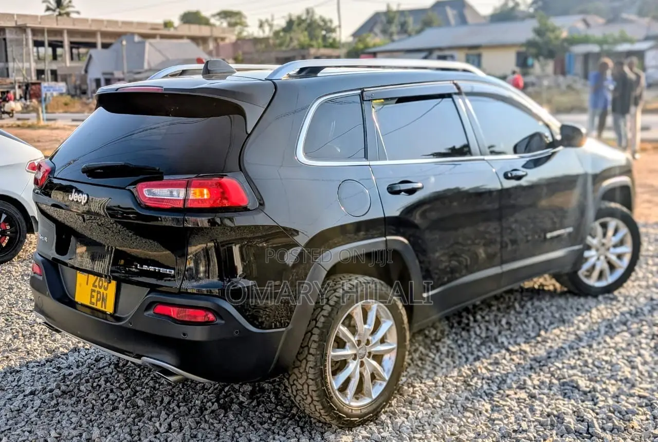 Jeep Cherokee 2015 Black