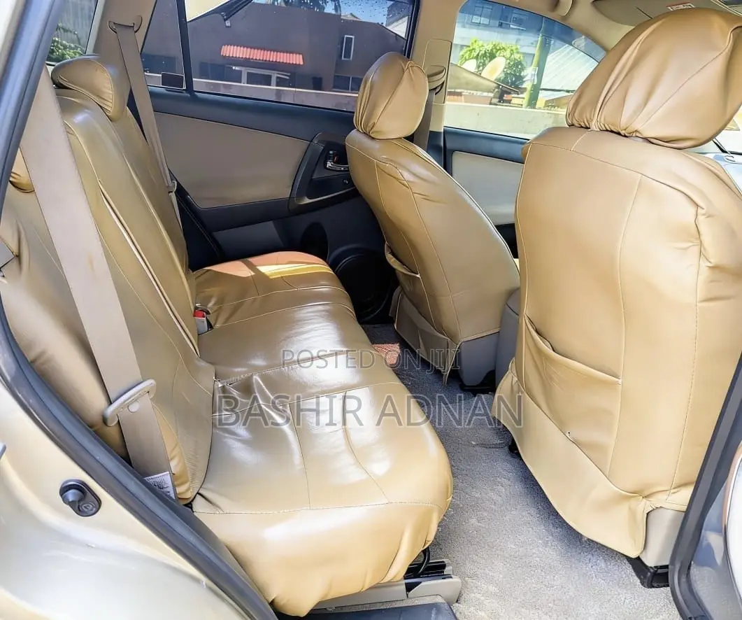 Toyota Vanguard 2009 Gold