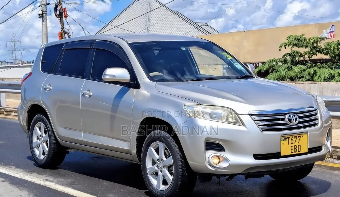 Toyota Vanguard 2009 Gold