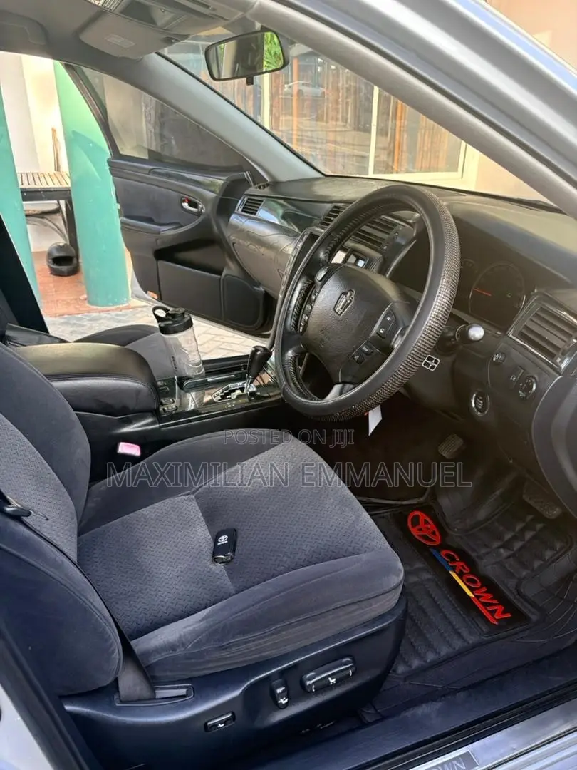 Toyota Crown 2007 Silver