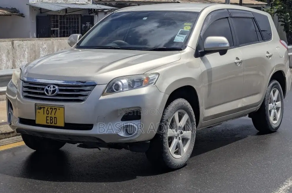 Toyota Vanguard 2009 Gold