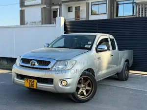 Toyota Hilux 2011 Silver