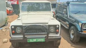 Land Rover Defender 2009 White
