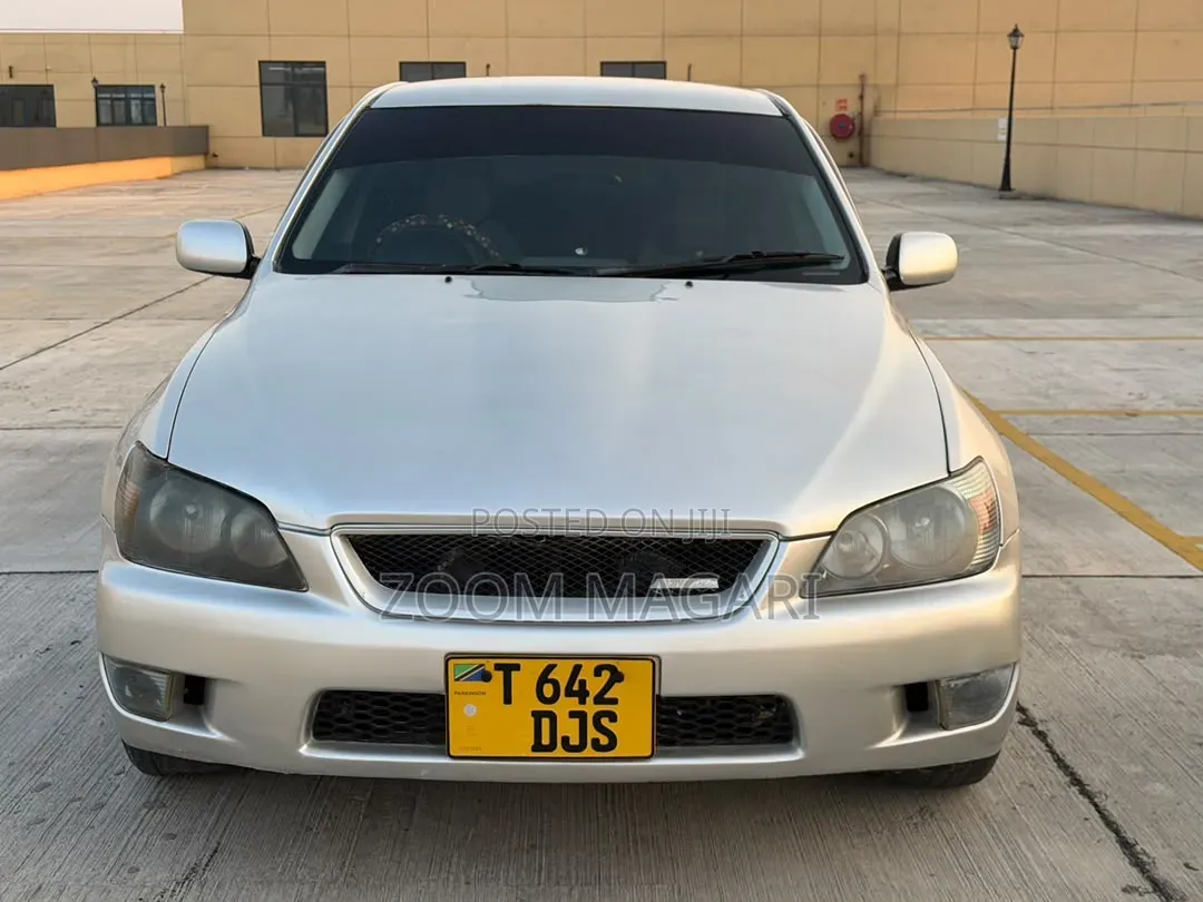 Toyota Altezza 2004 Silver