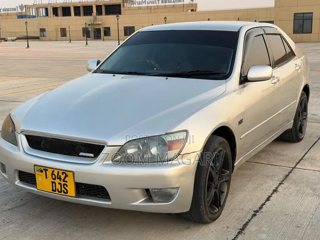 Toyota Altezza 2004 Silver