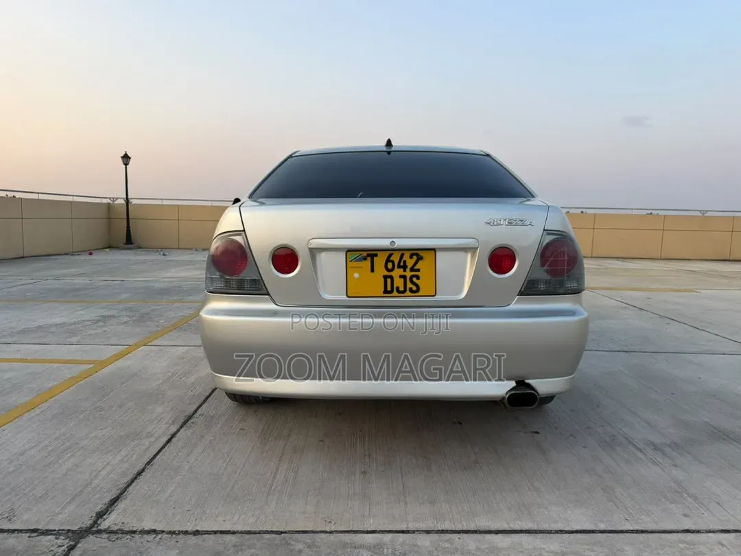 Toyota Altezza 2004 Silver