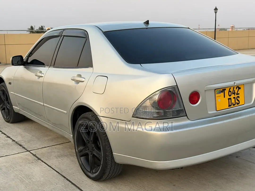 Toyota Altezza 2004 Silver