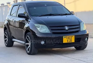 Toyota IST 2004 Black